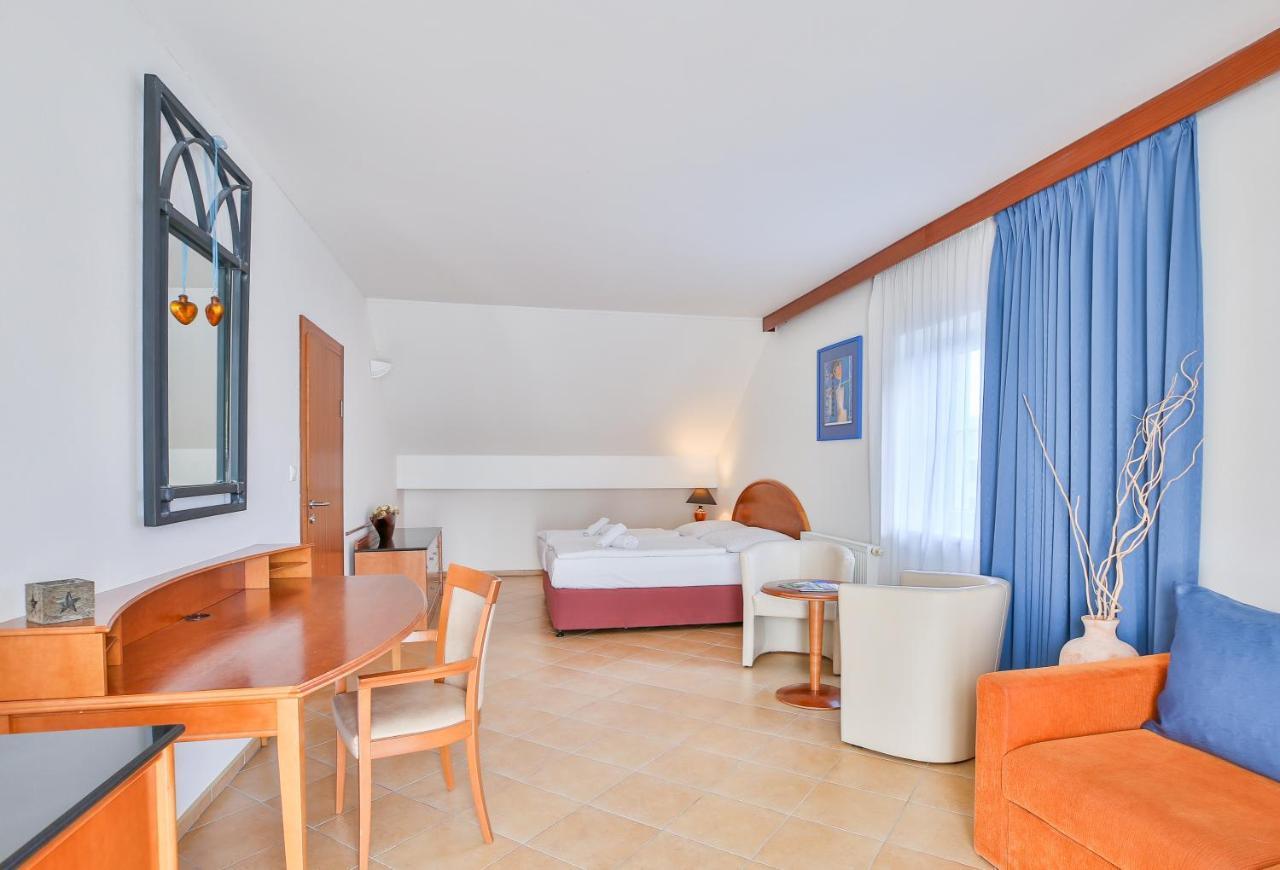Hotel Barborka เชดนีวีตอน ภายนอก รูปภาพ